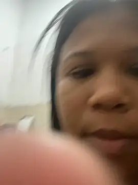 Snapshot of Milenvs chatting on March 2026 11:18:01 PM Milenvs online show from March 2026 11:18:01 PM