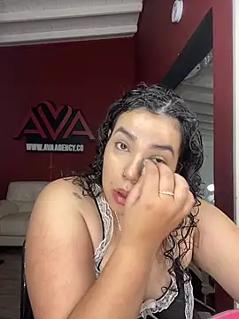 Snapshot of krisstenSantos chatting on October 2025 11:08:02 AM krisstenSantos online show from October 2025 11:08:02 AM