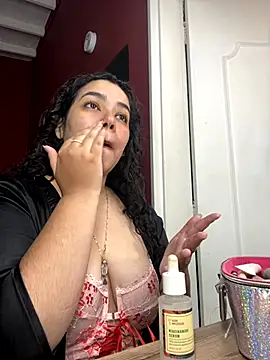 Snapshot of krisstenSantos chatting on October 2025 01:53:02 PM krisstenSantos online show from October 2025 01:53:02 PM