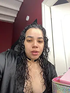 Snapshot of krisstenSantos chatting on October 2025 12:17:02 PM krisstenSantos online show from October 2025 12:17:02 PM