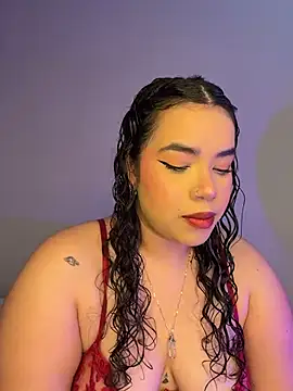 Snapshot of krisstenSantos chatting on March 2026 01:07:02 PM krisstenSantos online show from March 2026 01:07:02 PM