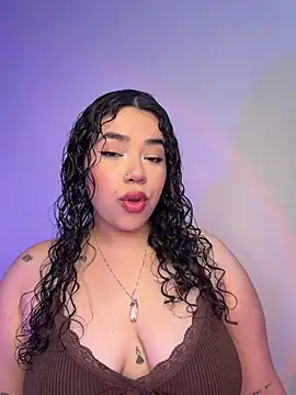 Snapshot of krisstenSantos chatting on March 2026 02:43:01 PM krisstenSantos online show from March 2026 02:43:01 PM