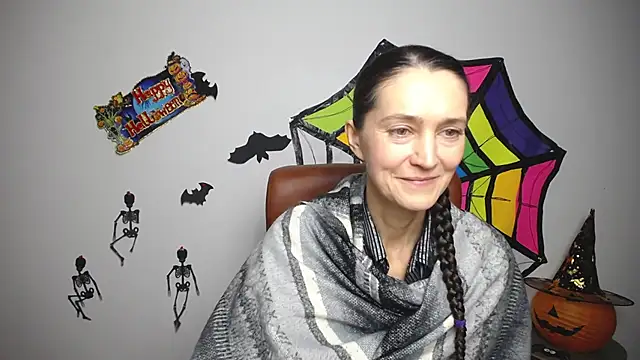 TayaFinch online show from November 2025 02:30:01 PM