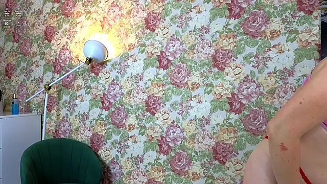 Snapshot of DieraHardeyy chatting on March 2026 01:20:02 AM DieraHardeyy online show from March 2026 01:20:02 AM