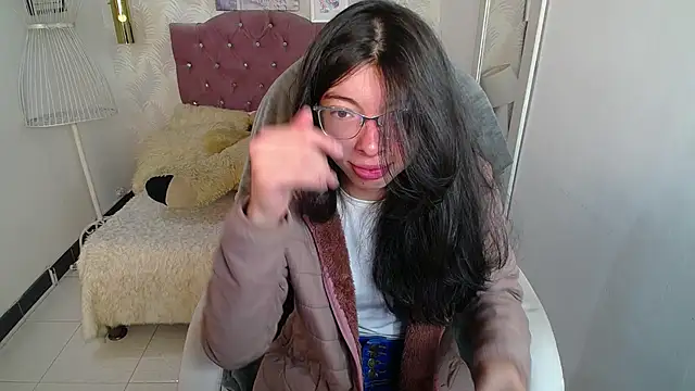 Snapshot of alllyson_ chatting on October 2025 07:36:02 PM alllyson online show from October 2025 07:36:02 PM