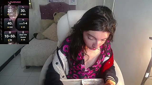 alllyson  online show from November 2025 07:57:01 PM