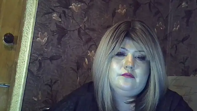 YuliiaSan online show from April 2026 07:42:02 PM