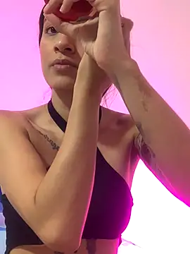 Snapshot of MiQeilaSweet chatting on October 2025 09:08:02 PM MiQeilaSweet online show from October 2025 09:08:02 PM