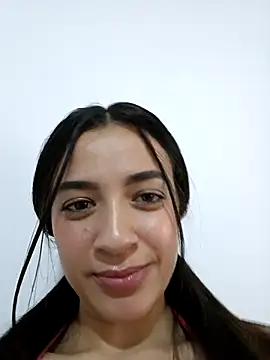 Snapshot of MiQeilaSweet chatting on December 2025 02:05:02 AM MiQeilaSweet online show from December 2025 02:05:02 AM