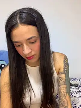 MiQeilaSweet online show from May 2026 12:49:01 AM