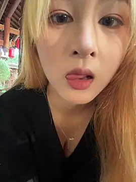 yuki june online show from November 2025 08:46:01 AM