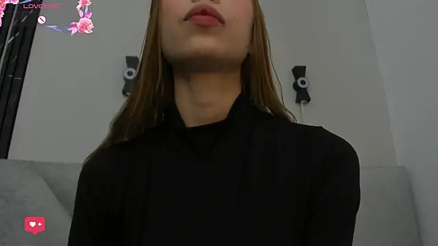 Naomi Rousse online show from February 2026 01:01:02 PM