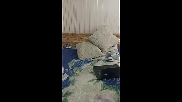 EthelsLover online show from October 2025 10:13:01 AM