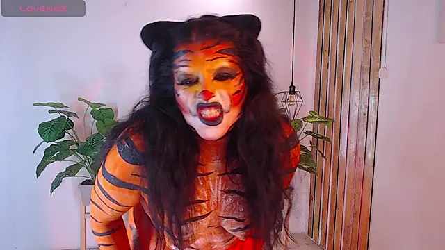 Snapshot of Andrea_secret_ chatting on October 2025 03:18:02 PM Andrea secret online show from October 2025 03:18:02 PM