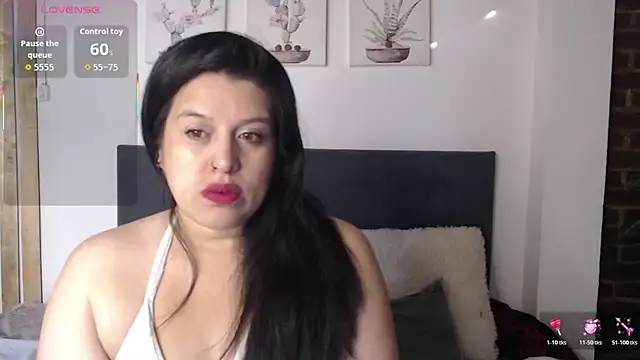 Andrea secret  online show from February 2026 12:17:01 PM