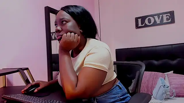 Snapshot of Zaira-Black chatting on November 2025 07:34:02 PM Zaira-Black online show from November 2025 07:34:02 PM