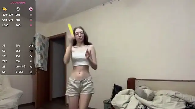 MargarettNewbie online show from November 2025 04:12:01 AM