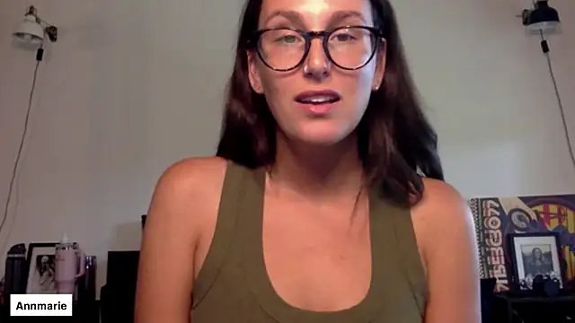 Snapshot of annmarieferrara chatting on October 2025 06:08:02 PM annmarieferrara online show from October 2025 06:08:02 PM