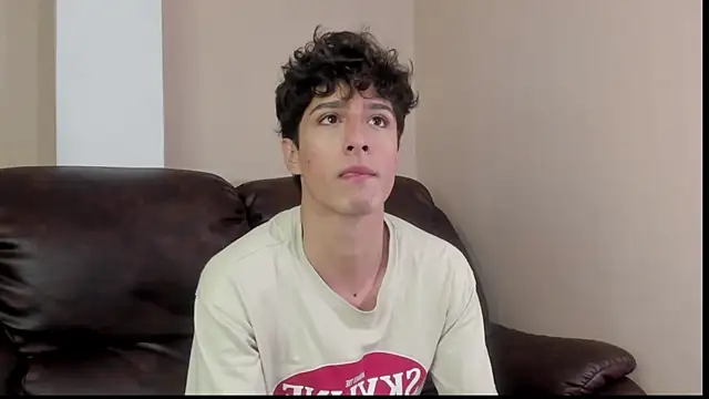 Snapshot of Xam_Collen chatting on December 2025 03:40:02 PM Xam Collen online show from December 2025 03:40:02 PM