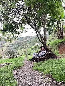 sky-wolves online show from November 2025 03:45:02 PM