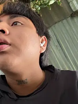 sky-wolves online show from November 2025 05:02:01 PM