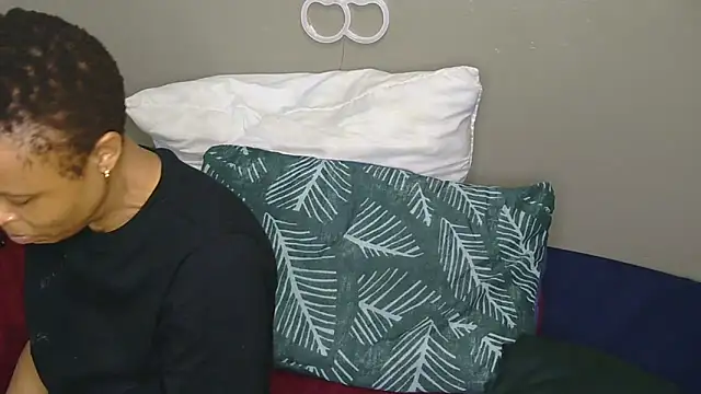 Serafynn online show from October 2025 12:41:02 AM