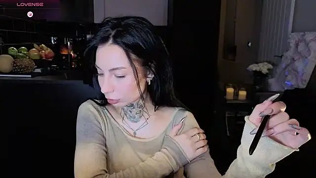 jeans-and-peach online show from October 2025 01:55:02 AM