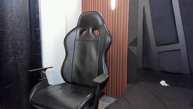 Hanna Marshall  online show from September 2025 02:19:01 PM