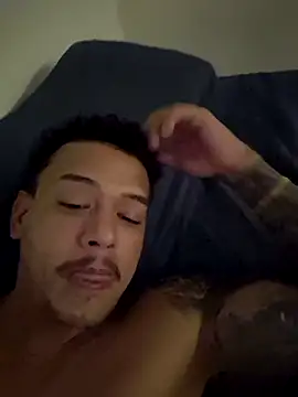 maicon9339 online show from November 2025 09:24:01 PM