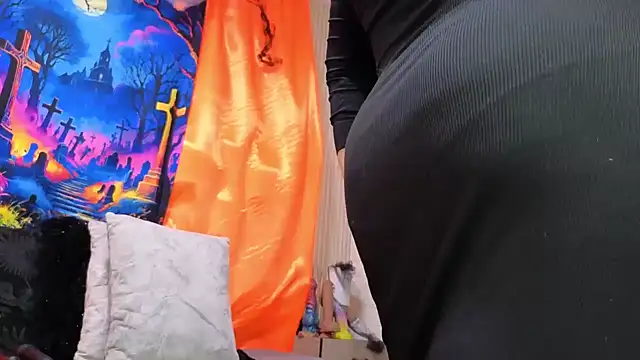 Snapshot of sofiagutierrez__ chatting on October 2025 03:06:02 AM sofiagutierrez online show from October 2025 03:06:02 AM