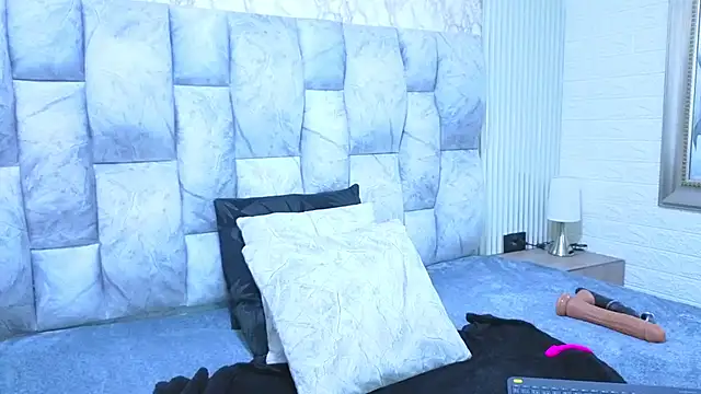 Snapshot of sofiagutierrez__ chatting on November 2025 03:27:02 AM sofiagutierrez online show from November 2025 03:27:02 AM