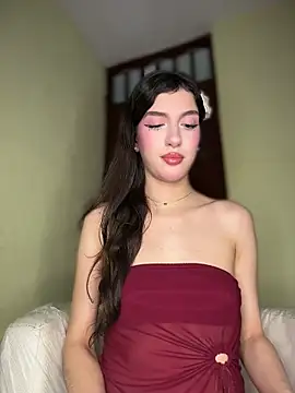 Emily-hottson online show from June 2026 12:30:01 AM