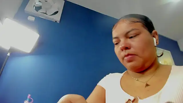 freya cole  online show from October 2025 11:41:02 AM