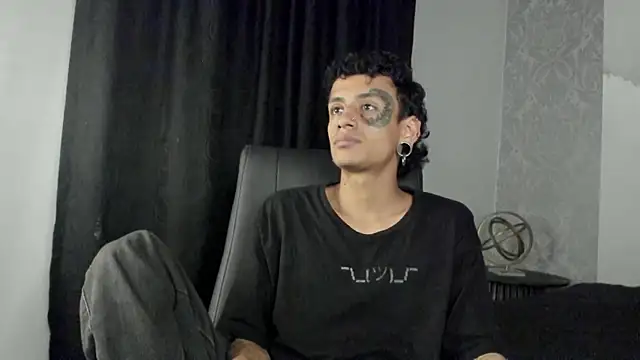 Snapshot of asher_addams_ chatting on September 2025 05:20:01 AM asher addams online show from September 2025 05:20:01 AM