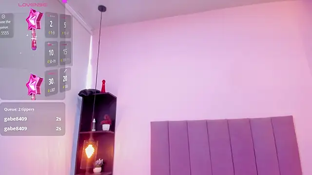 HoollyHendrix online show from October 2025 08:06:02 PM