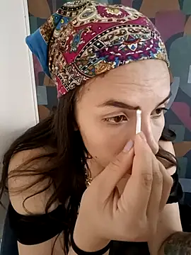 Snapshot of VioletStonee1 chatting on September 2025 08:00:02 PM VioletStonee1 online show from September 2025 08:00:02 PM