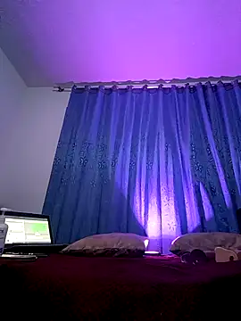 Snapshot of VioletStonee1 chatting on October 2025 07:55:01 PM VioletStonee1 online show from October 2025 07:55:01 PM