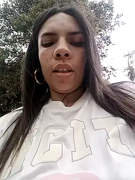 Snapshot of VioletStonee1 chatting on October 2025 08:21:02 PM VioletStonee1 online show from October 2025 08:21:02 PM