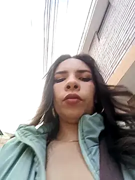 Snapshot of VioletStonee1 chatting on October 2025 08:42:01 PM VioletStonee1 online show from October 2025 08:42:01 PM