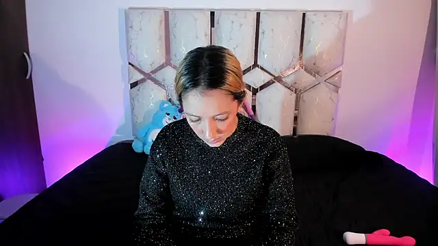 Isa klein online show from June 2026 03:53:02 AM