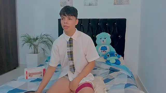 Zacktorres  online show from October 2025 10:54:02 PM