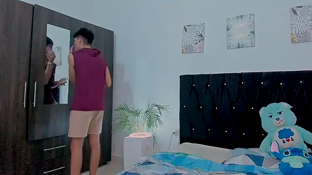 Zacktorres  online show from October 2025 12:01:02 AM