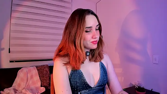 SarahCastillo  online show from October 2025 05:37:02 AM