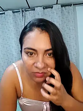 Nicol J online show from October 2025 04:01:01 AM