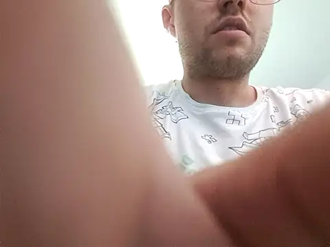 blaizen2000 online show from June 2026 09:01:02 AM