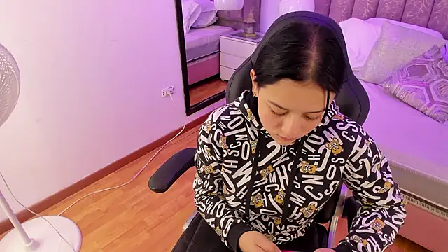 Amy Ferreira online show from February 2026 03:21:02 AM