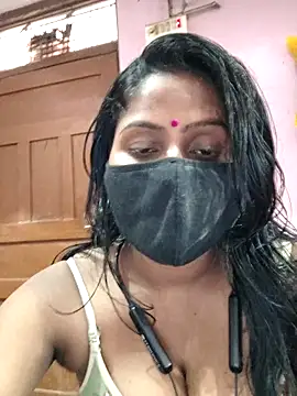 Jasmine Januja online show from October 2025 06:54:01 AM