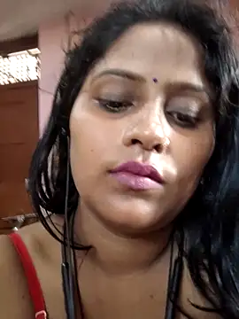 Jasmine Januja online show from May 2026 12:18:01 AM