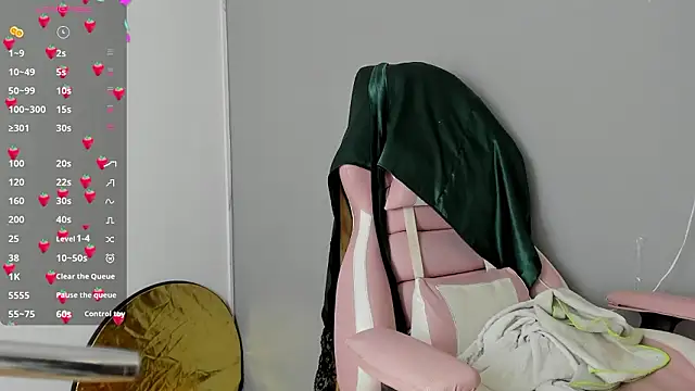 Yuni kim online show from February 2026 02:49:02 PM