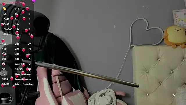 Yuni kim online show from February 2026 03:18:01 PM